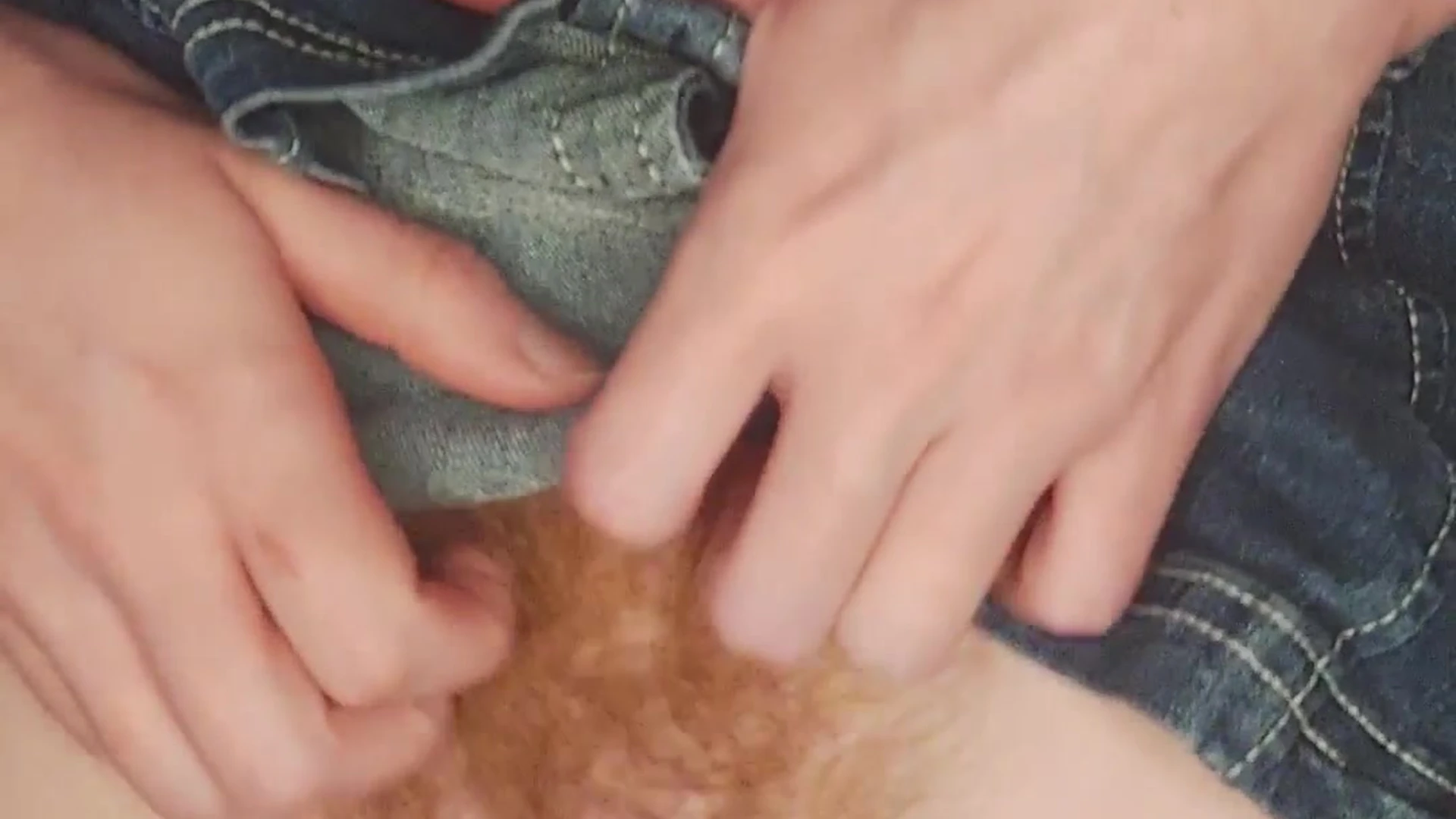 shy Sweating Redhead MandyFrizzle onlyfans leaks