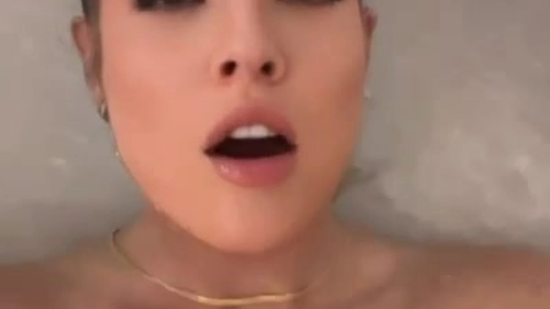 Babe Amanda Cerny nude porn leak