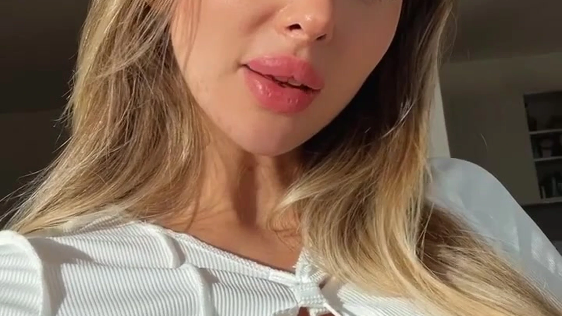 Huge boobs Ivanka peach sexy pic Sensational