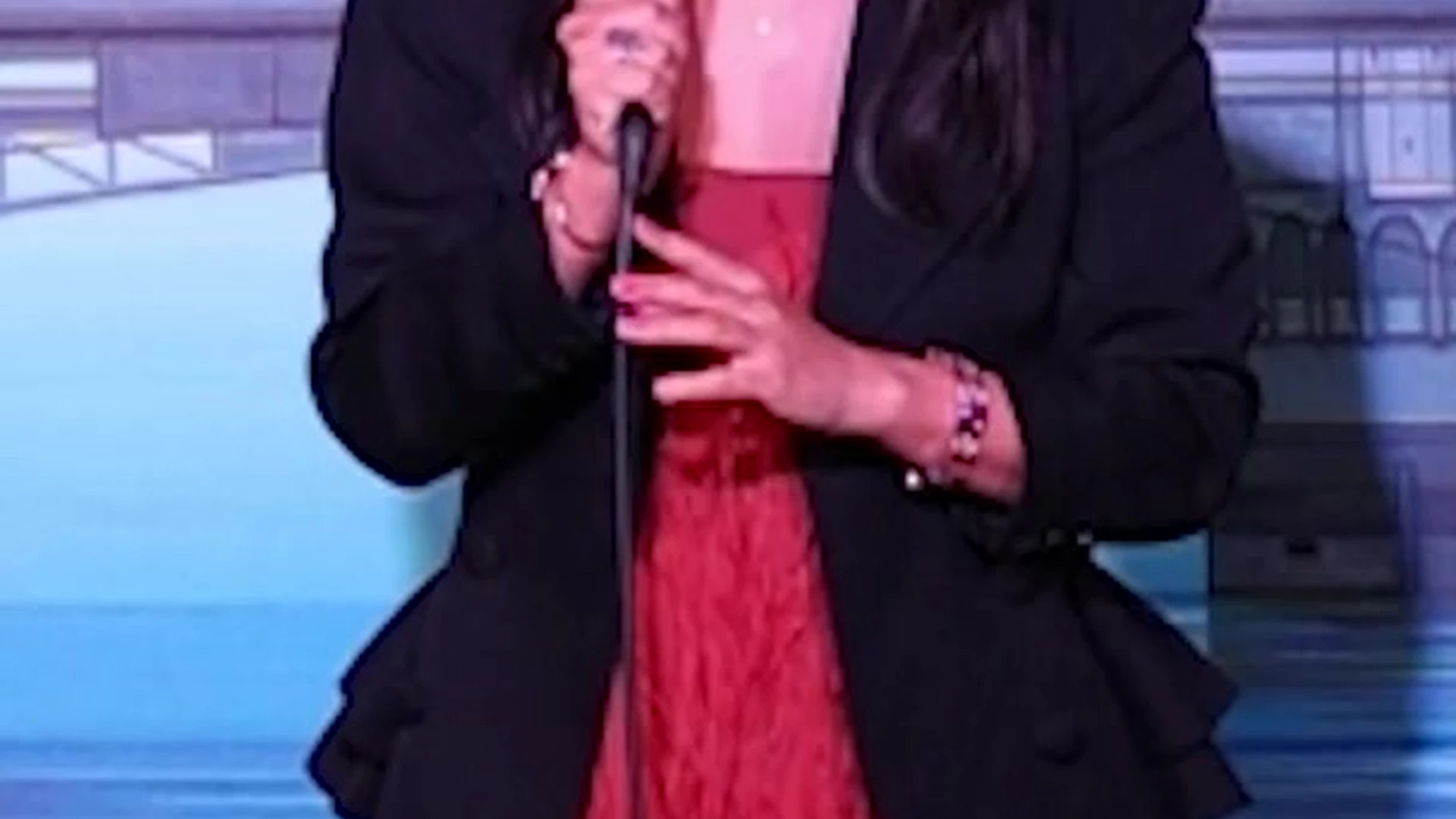 BABE Brunette Jiaoying Summers fap Sensational