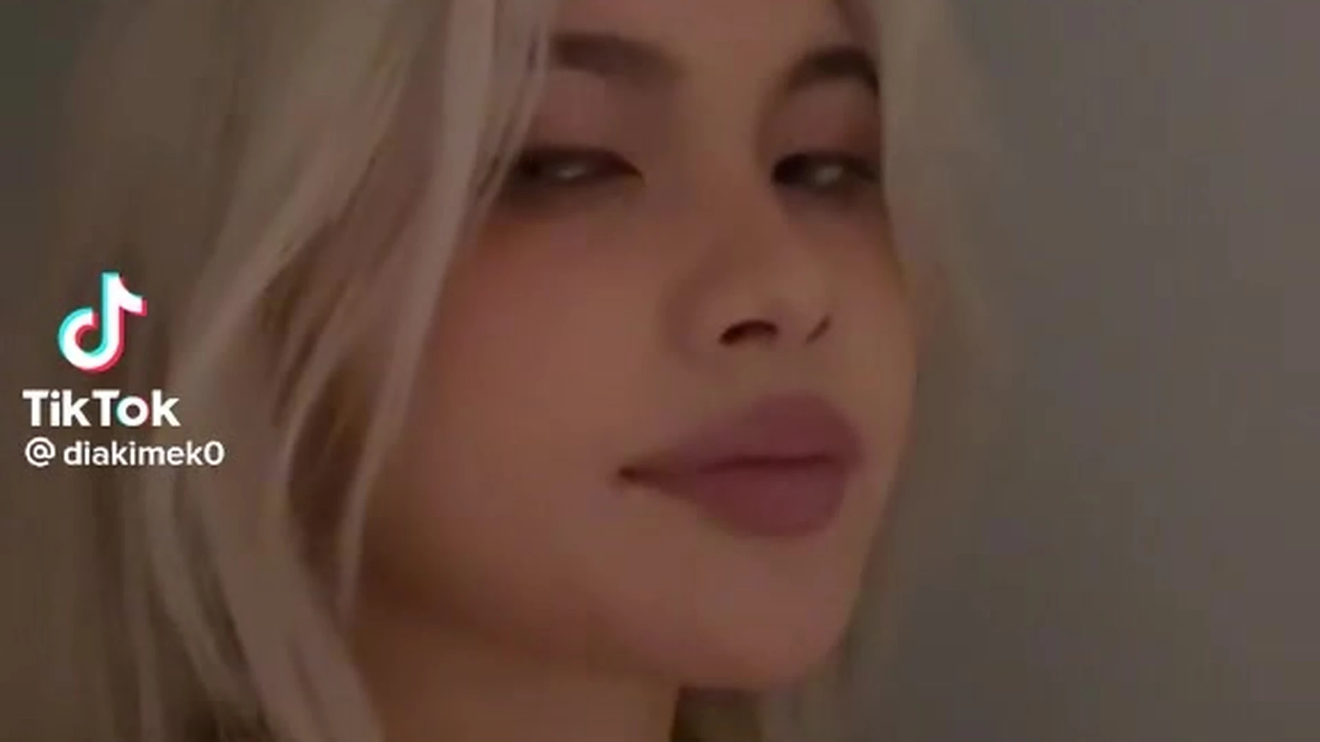 BABE Canadian diakimeko fap full vid EPIC