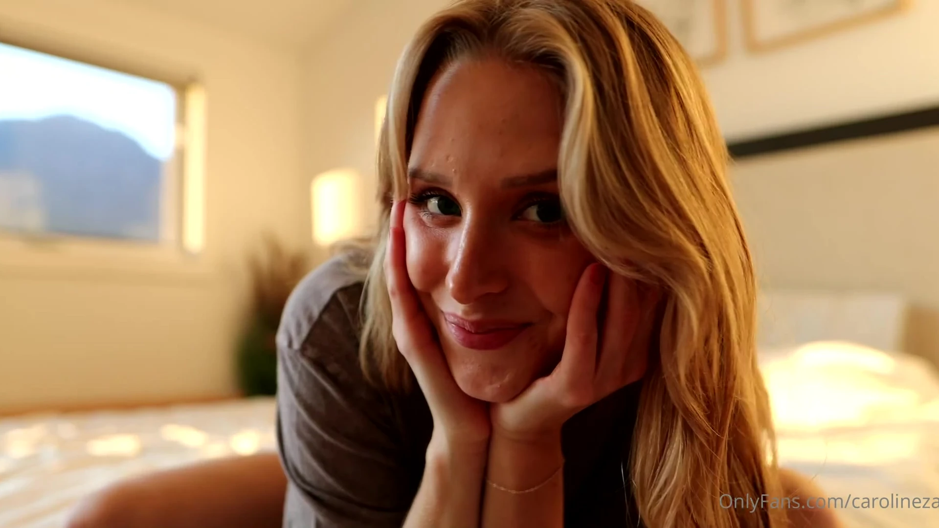 American Caroline Zalog leaks pic