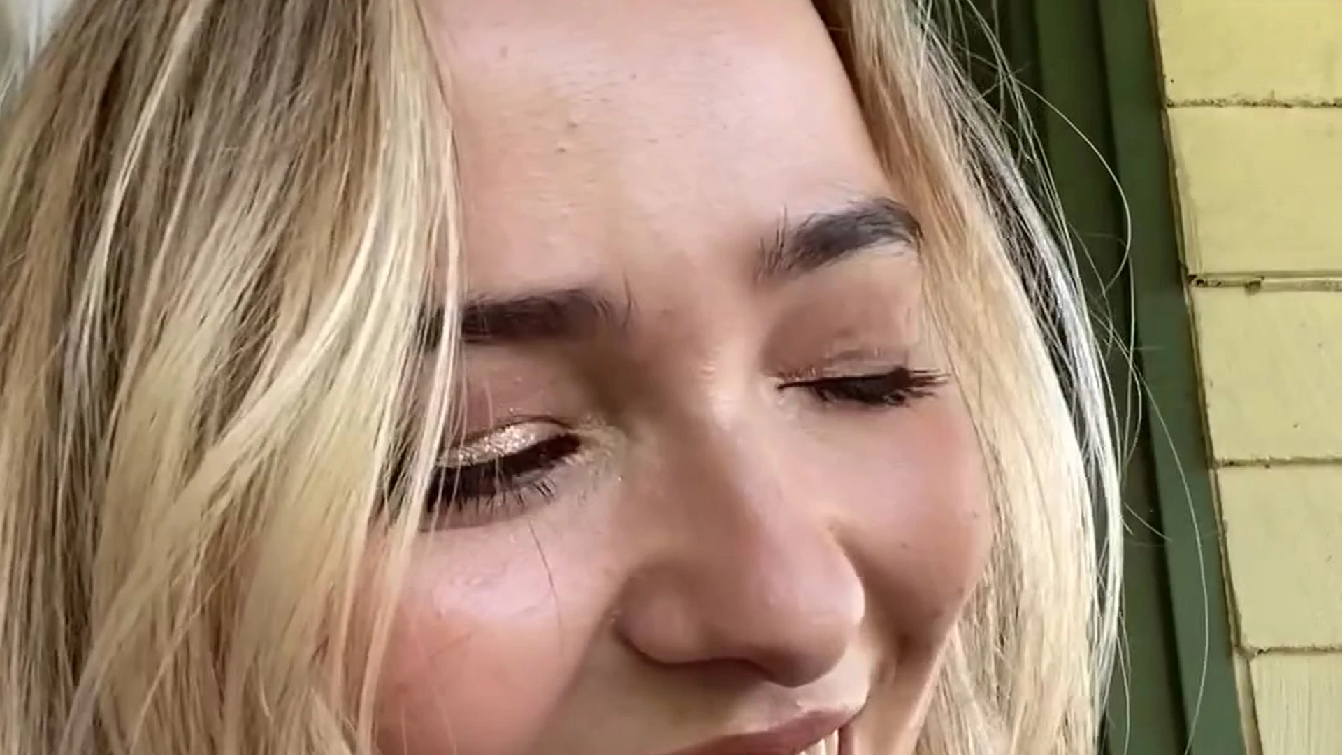 Considerate Blonde Omgcosplay Porn