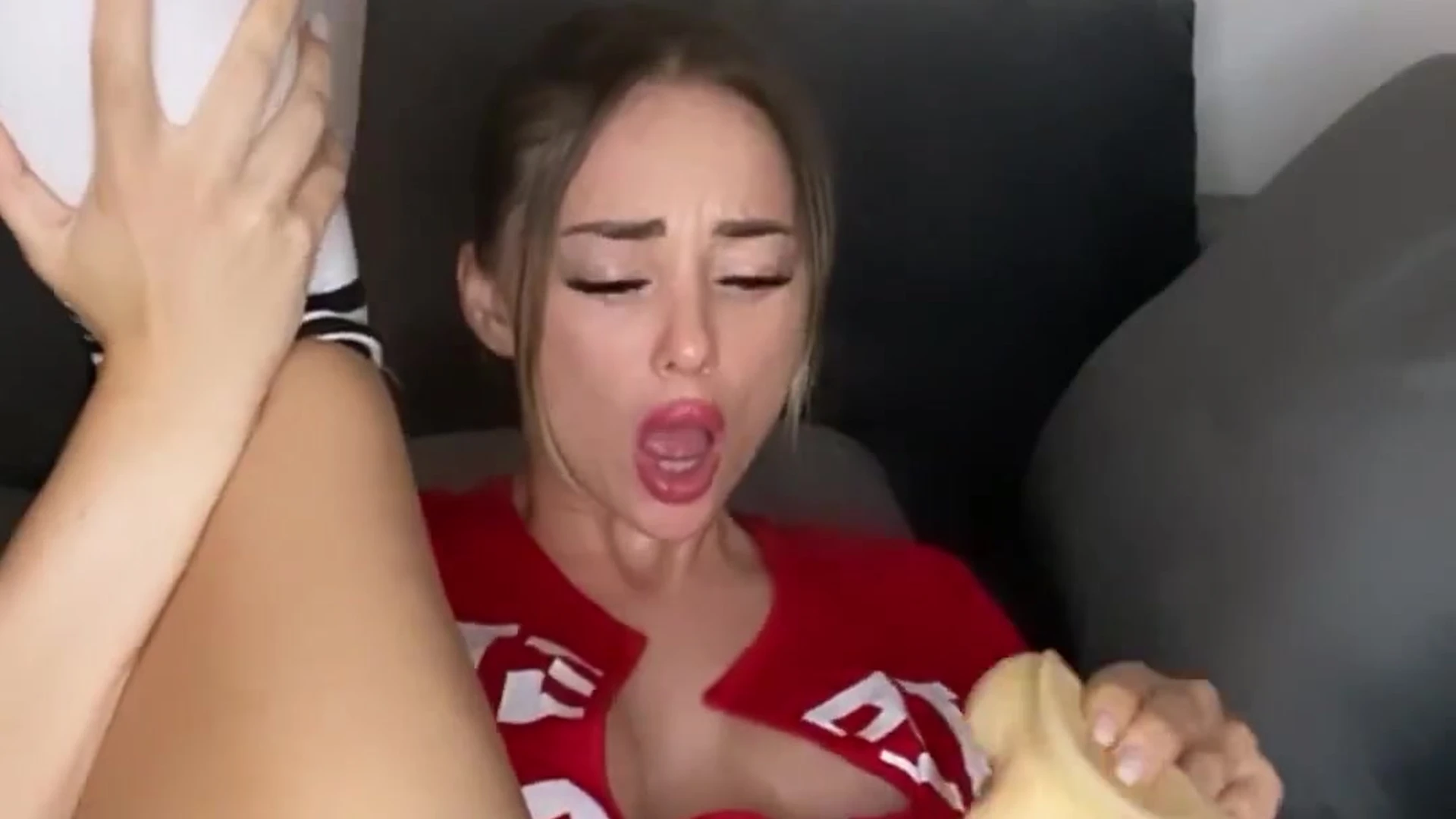 Sensational Captivating  Barbie Doll Ivanka peach Onlyfans Leaks