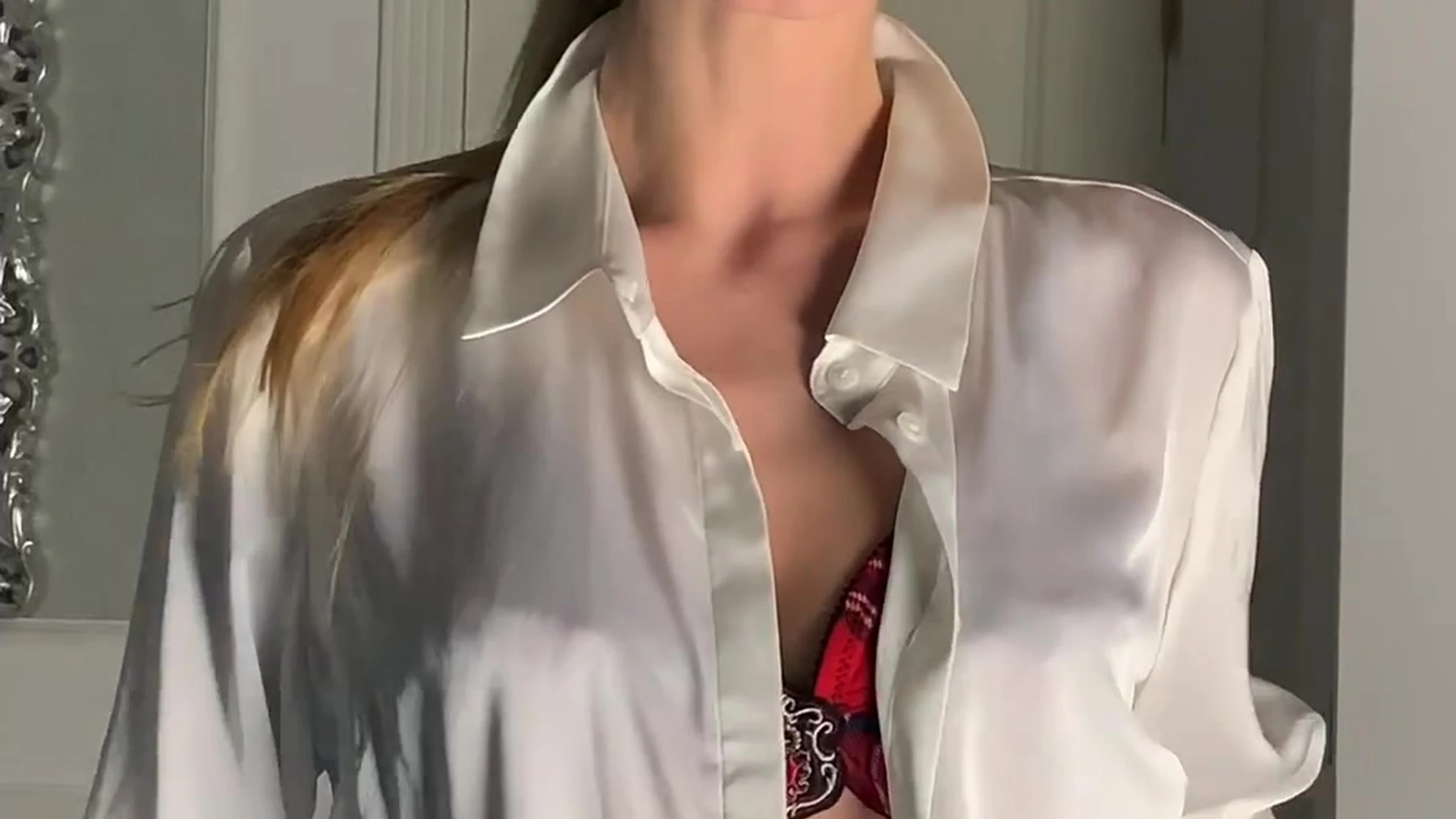 Skilled Sweating Natural Boobs Nancy Ace tits pic