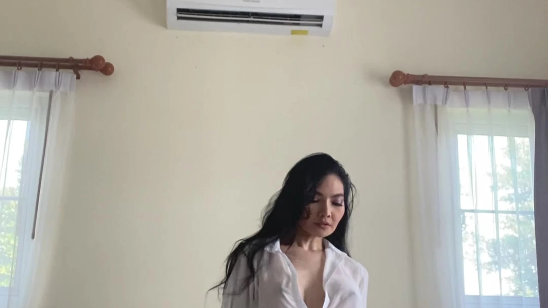 Brunette ploytigerstam masturbating video full