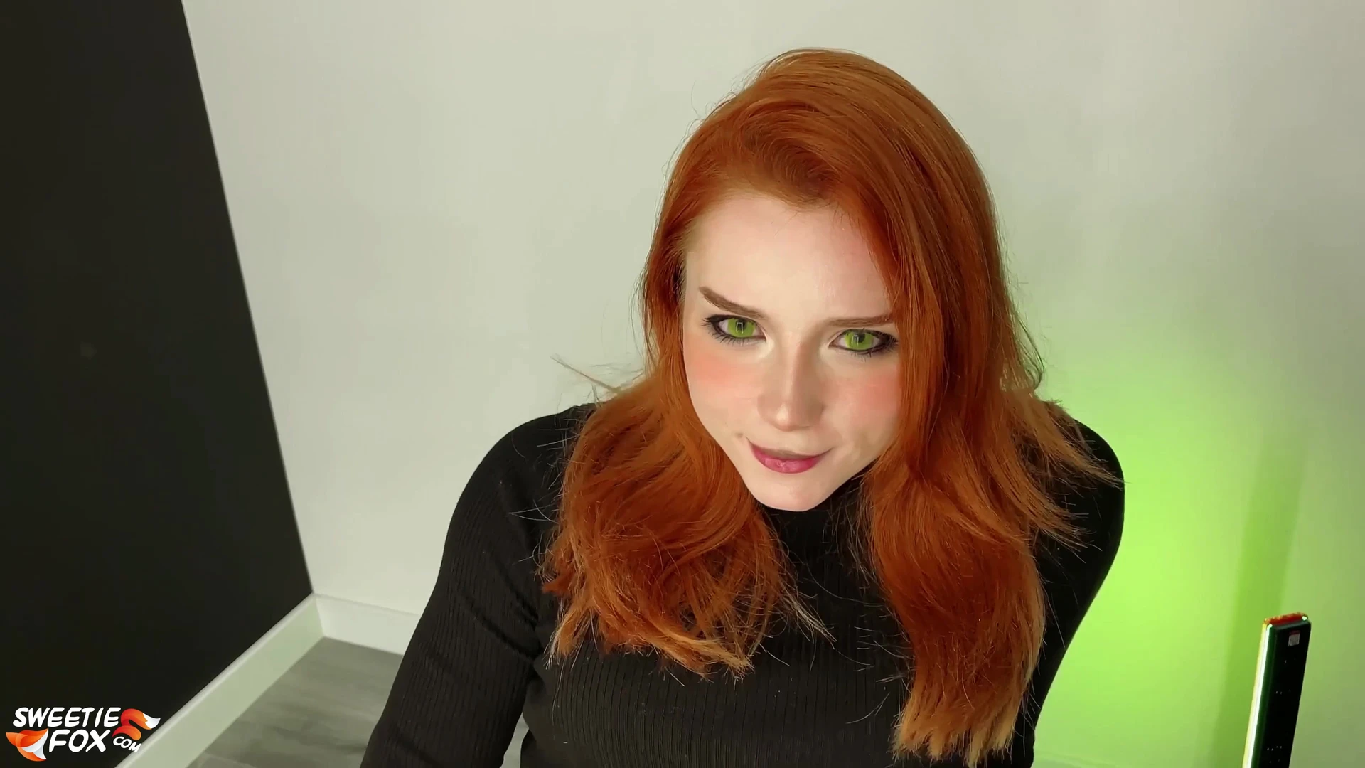 Confident  Cosplayer Sweetie Fox twitter