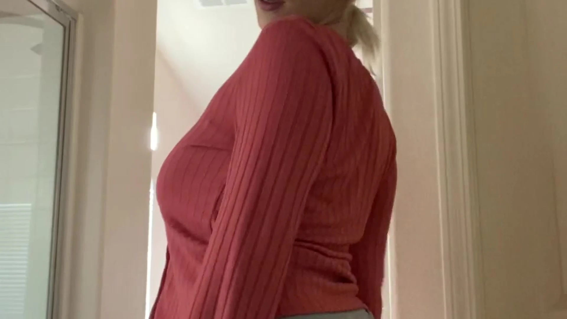 Epic sexy bitch Escort pawgemily onlyfans leak