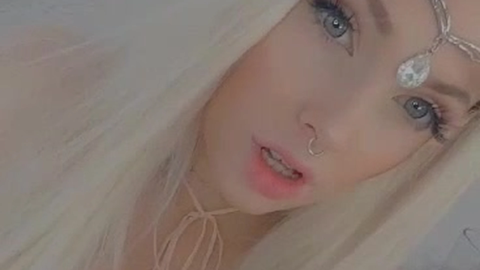 Self-assured Cosplayer Milkimind nude pic Sensational